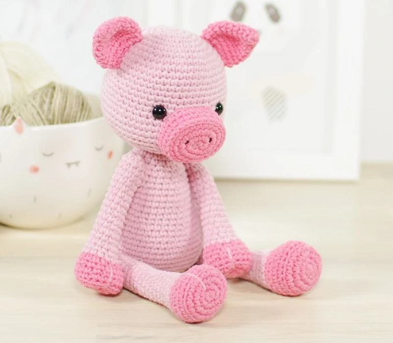 Complimentary Intermediate crochet pattern: Lily the Piglet Amigurumi Pattern - Simple to follow guide