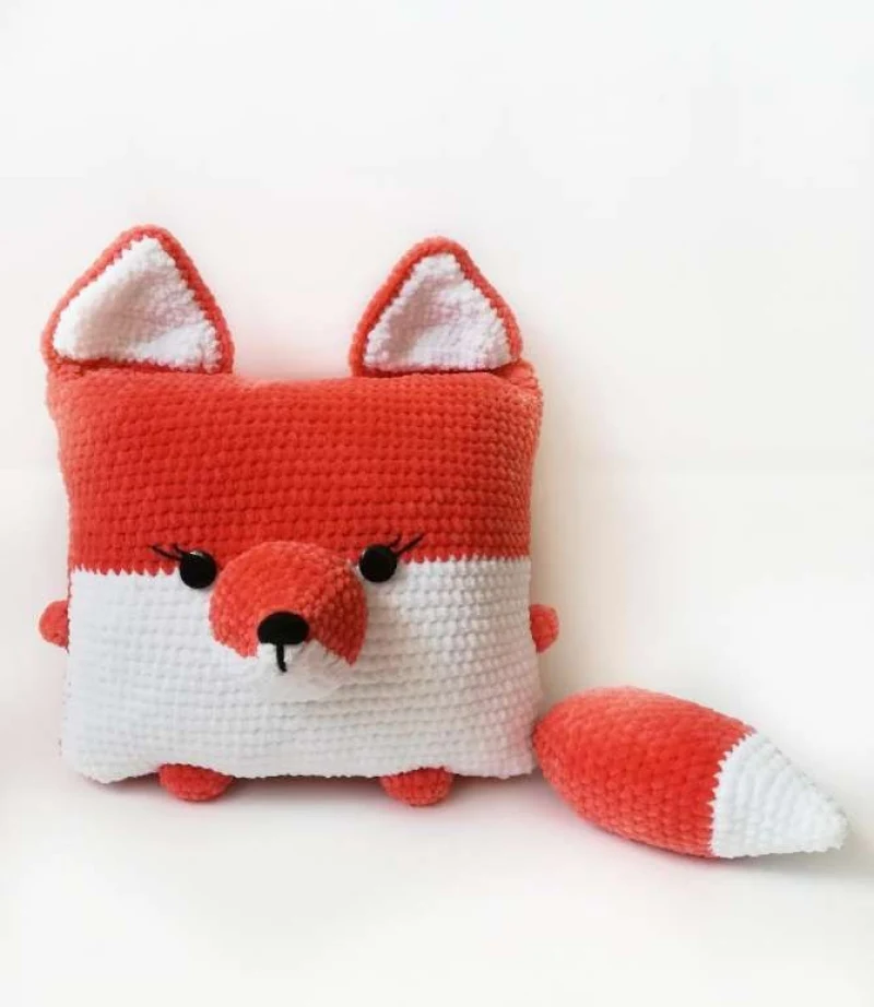 Complimentary Intermediate crochet pattern: Giant Fox Plush Pillow Amigurumi Pattern - Simple to follow guide