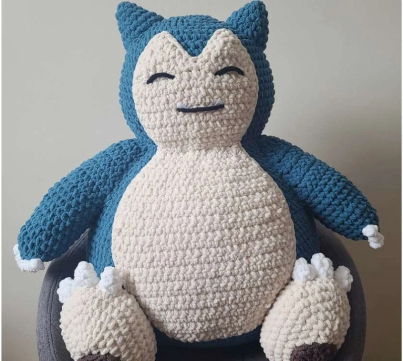 Complimentary Intermediate crochet pattern: Giant Sleepy Giant Amigurumi Pattern - Simple to follow guide