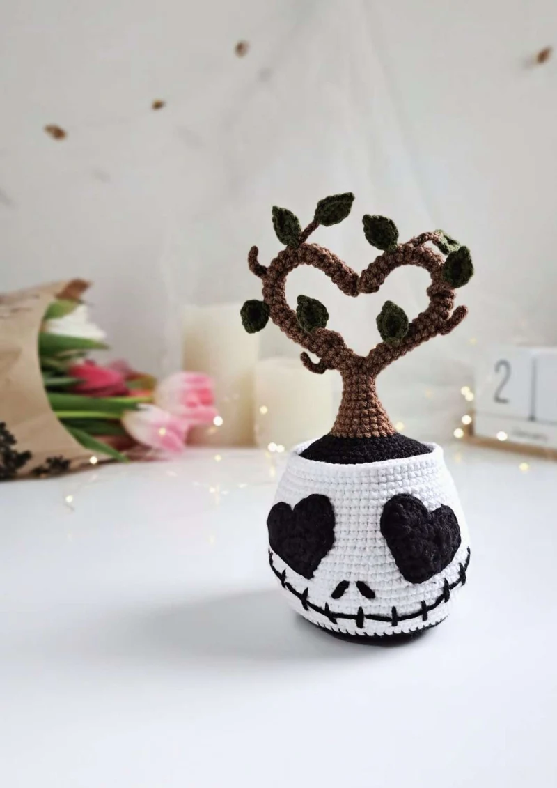 Complimentary Intermediate crochet pattern: Jack in Love Amigurumi Pattern - Simple to follow guide