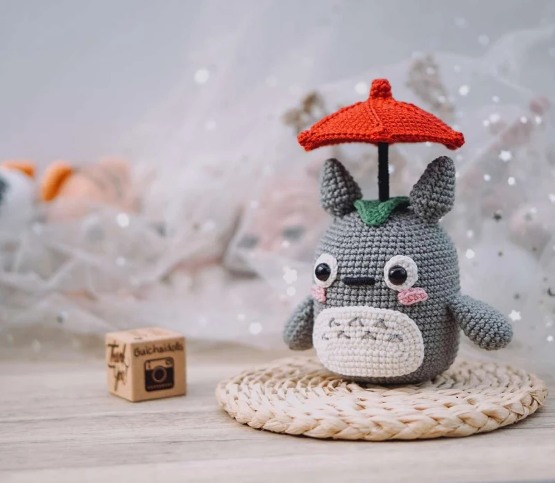 Complimentary Intermediate crochet pattern: Totoro Little Lamp Amigurumi Pattern - Simple to follow guide