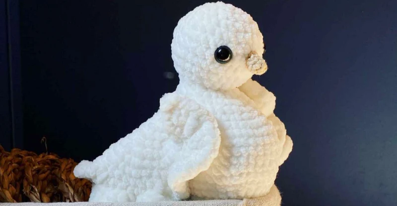 Complimentary Intermediate crochet pattern: Peaceful White Dove Amigurumi Pattern - Simple to follow guide