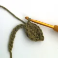 Boho Leaf Garland Amigurumi Pattern step 3