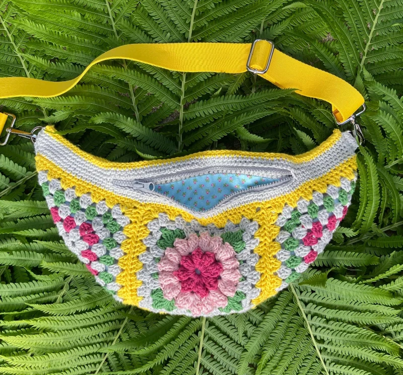Complimentary Intermediate crochet pattern: Floral Crossbody Bag Pattern - Simple to follow guide