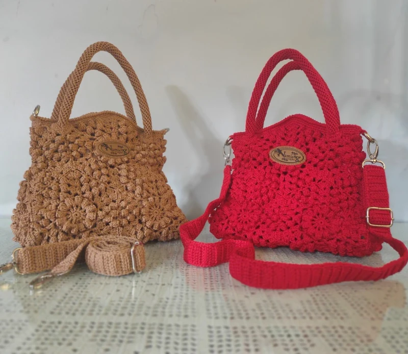 Complimentary Intermediate crochet pattern: Ginanita Hexagon Tote Pattern - Simple to follow guide