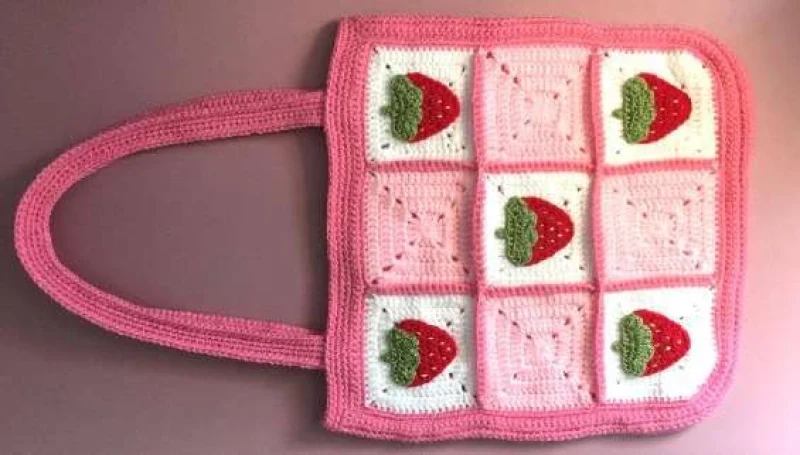 Complimentary Intermediate crochet pattern: Strawberry Tote Bag and Drawstring Pouch Amigurumi Pattern - Simple to follow guide