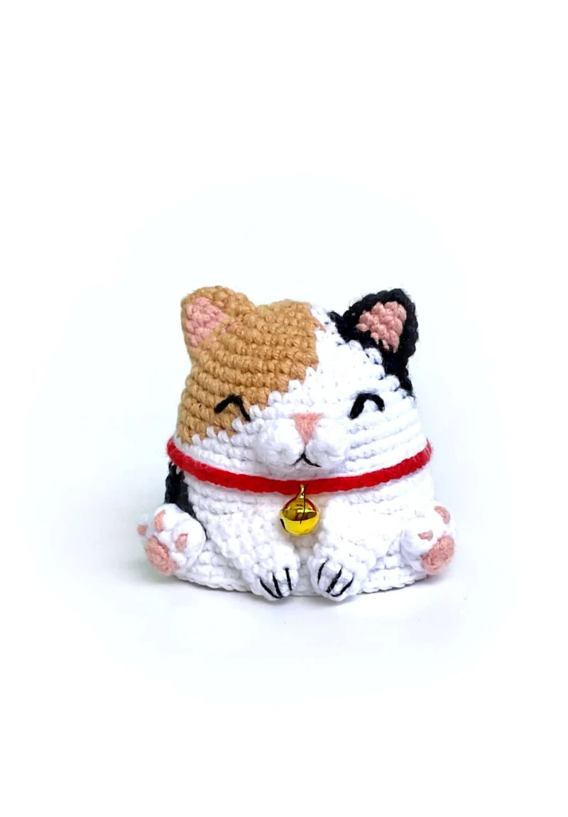 Complimentary Intermediate crochet pattern: Chubby Cat Loaf Amigurumi Pattern - Simple to follow guide