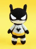 Chibi Caped Crusader Amigurumi Pattern step 1