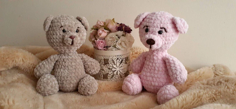 Complimentary Intermediate crochet pattern: Disy the Bear Amigurumi Pattern - Simple to follow guide