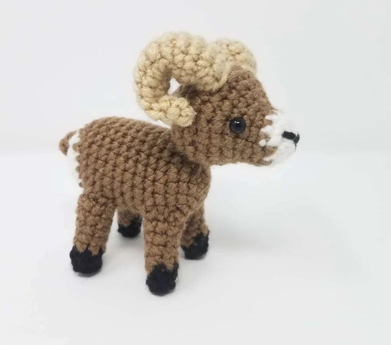 Complimentary Intermediate crochet pattern: Bobby the Bighorn Sheep Amigurumi Pattern - Simple to follow guide